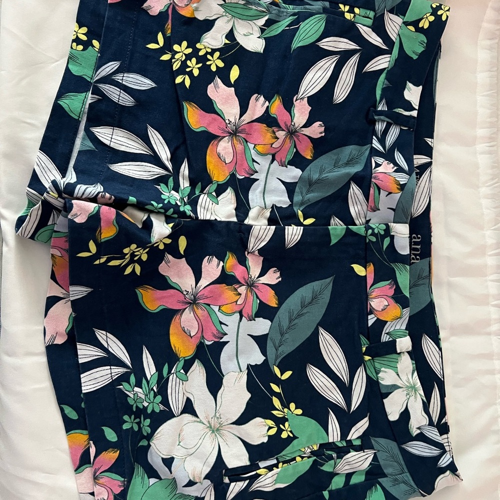 a.n.a Floral Print Women's Shorts - Navy and Multicolor